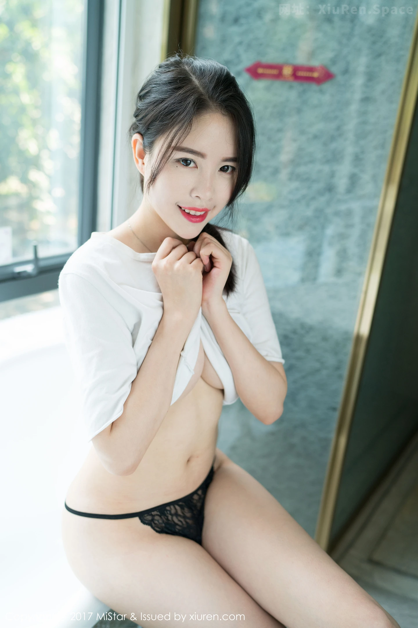 图片[4]-[XiuRen秀人网]VOL.769 嫩模莉尔撩白色上衣露半球黑色蕾丝丁字裤撩人诱惑写真45P-秀人网官方网站